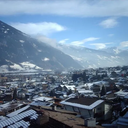 アパート クーグル *